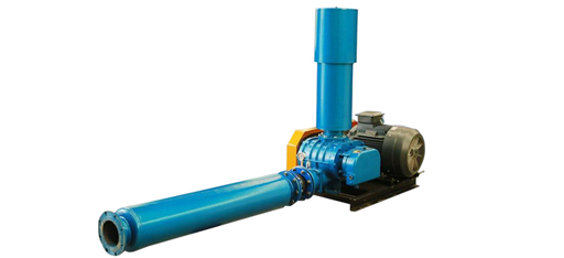 工业罗茨风机产品,金属外壳,黑色机身,银色装饰,工业设备外观,现代制造工艺